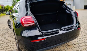 MERCEDES-BENZ Klasa A | FWD (przód) | Automatyczna | 116 KM | Czarny full