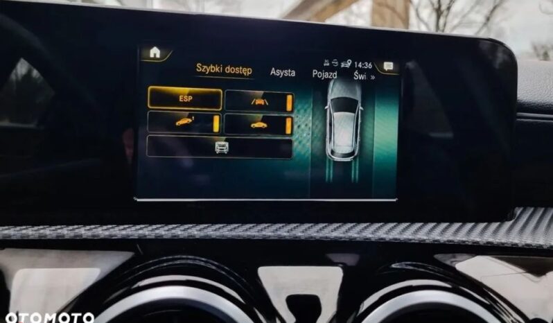 MERCEDES-BENZ Klasa A | FWD (przód) | Automatyczna | 116 KM | Czarny full