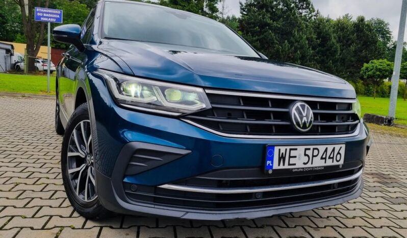 VOLKSWAGEN Tiguan  | FWD (przód) | Automatyczna | 150 KM | Zielony full
