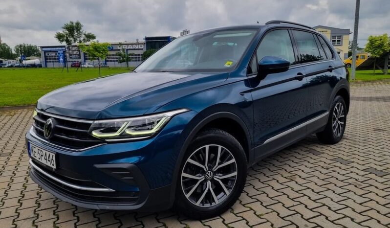 VOLKSWAGEN Tiguan  | FWD (przód) | Automatyczna | 150 KM | Zielony full
