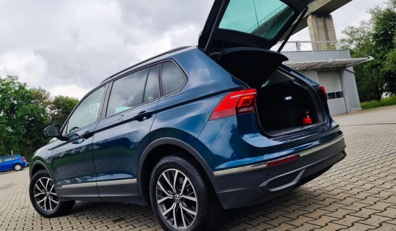 VOLKSWAGEN Tiguan  | FWD (przód) | Automatyczna | 150 KM | Zielony full