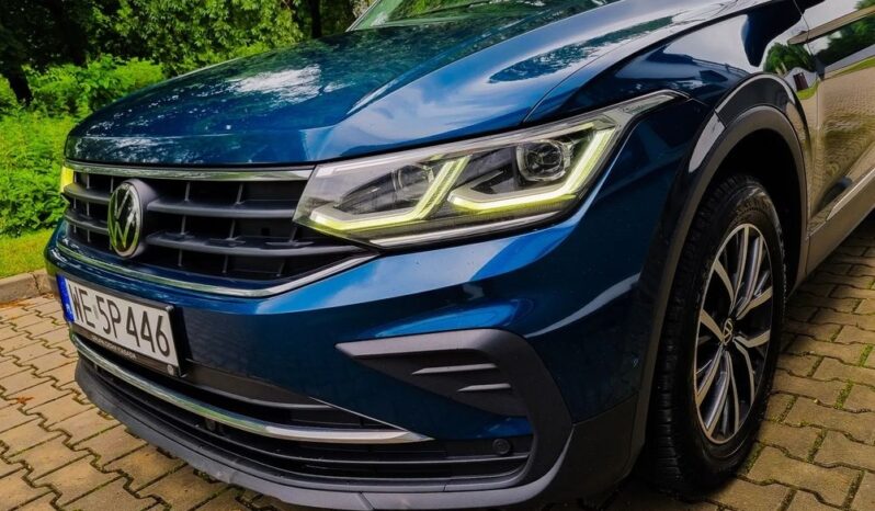 VOLKSWAGEN Tiguan  | FWD (przód) | Automatyczna | 150 KM | Zielony full