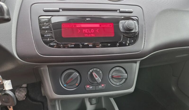SEAT Ibiza  | FWD (przód) | Manualna | 70 KM | Biały full
