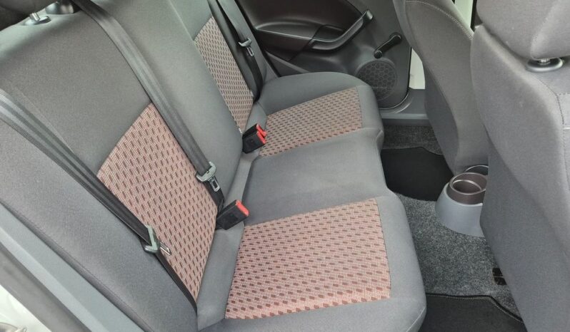 SEAT Ibiza  | FWD (przód) | Manualna | 70 KM | Biały full