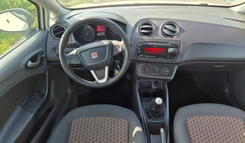 SEAT Ibiza  | FWD (przód) | Manualna | 70 KM | Biały full