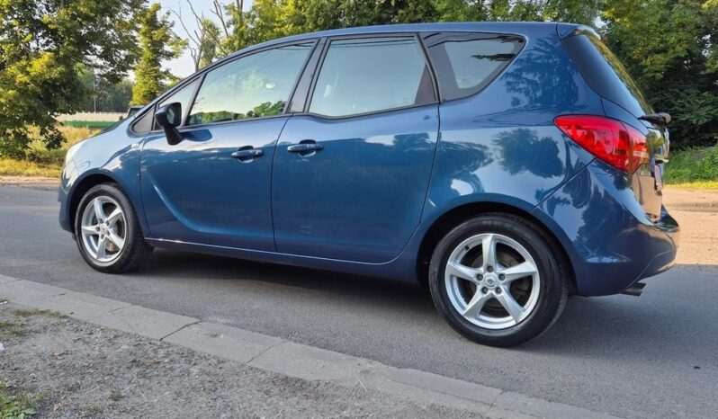 OPEL Meriva  | FWD (przód) | Manualna | 140 KM | Granatowy full