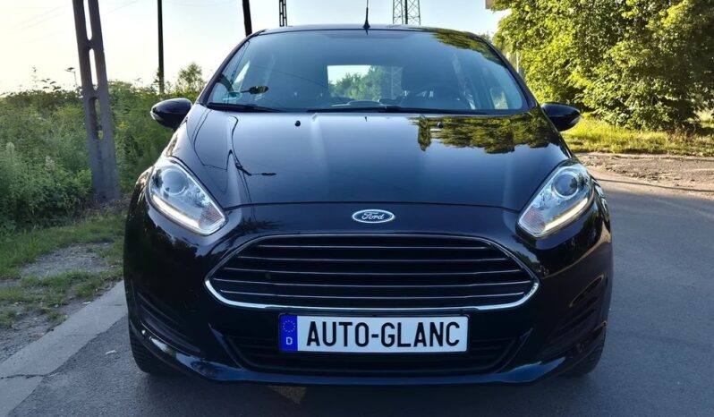 Ford Fiesta  | Fwd (Przód) | Manualna | 82 Km | Czarny