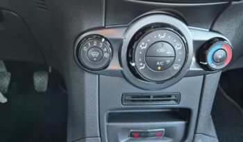 FORD Fiesta  | FWD (przód) | Manualna | 82 KM | Czarny full