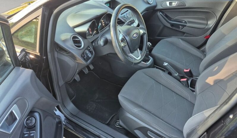 FORD Fiesta  | FWD (przód) | Manualna | 82 KM | Czarny full