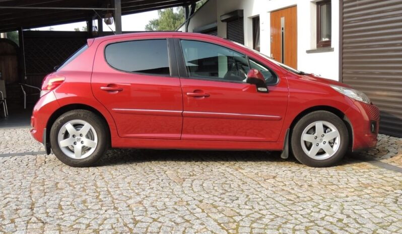 PEUGEOT 207  | FWD (przód) | Manualna | 95 KM | Bordowy full