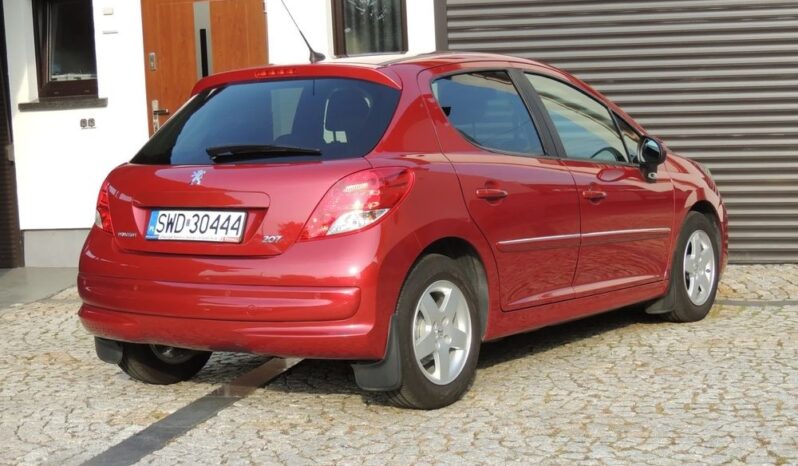 PEUGEOT 207  | FWD (przód) | Manualna | 95 KM | Bordowy full