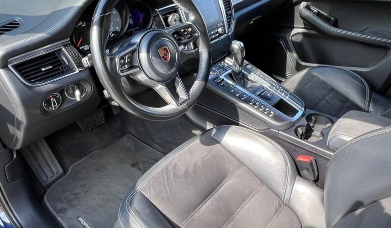 Porsche Macan | 4×4 (stały) | Automatyczna | 360 KM | Granatowy full