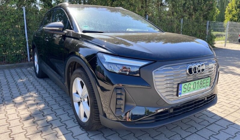 AUDI Q4 e-tron | RWD (tył) | Automatyczna | 170 KM | Czarny full