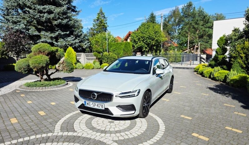 VOLVO V60  | FWD (przód) | Automatyczna | 190 KM | Szary full