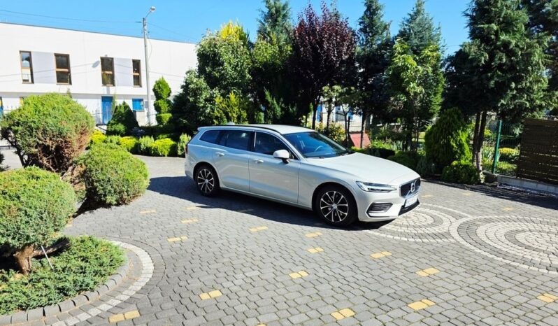 VOLVO V60  | FWD (przód) | Automatyczna | 190 KM | Szary full