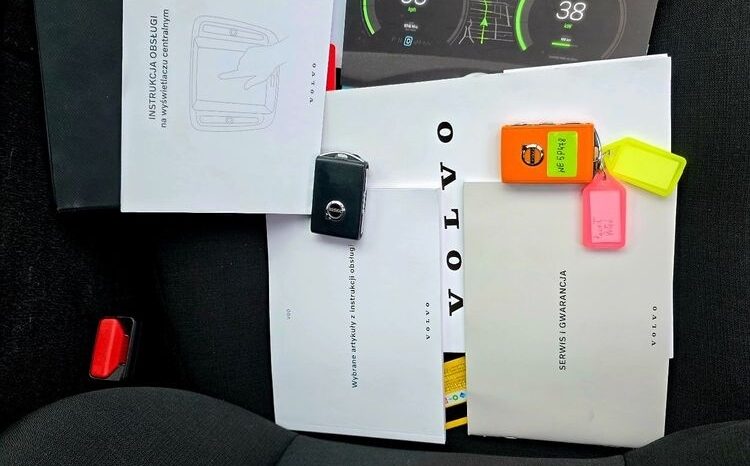 VOLVO V60  | FWD (przód) | Automatyczna | 190 KM | Szary full