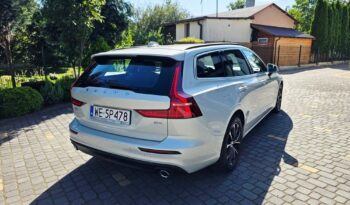 VOLVO V60  | FWD (przód) | Automatyczna | 190 KM | Szary full