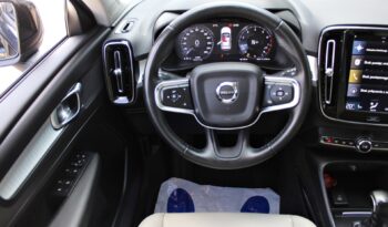 VOLVO XC 40 | FWD (przód) | Manualna | 156 KM | Czarny full