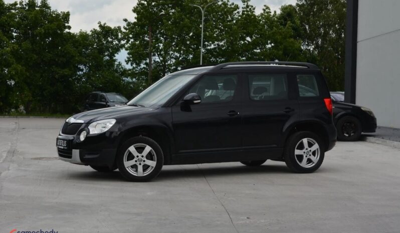 SKODA Yeti  | FWD (przód) | Manualna | 105 KM | Czarny full
