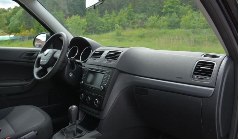SKODA Yeti  | FWD (przód) | Manualna | 105 KM | Czarny full