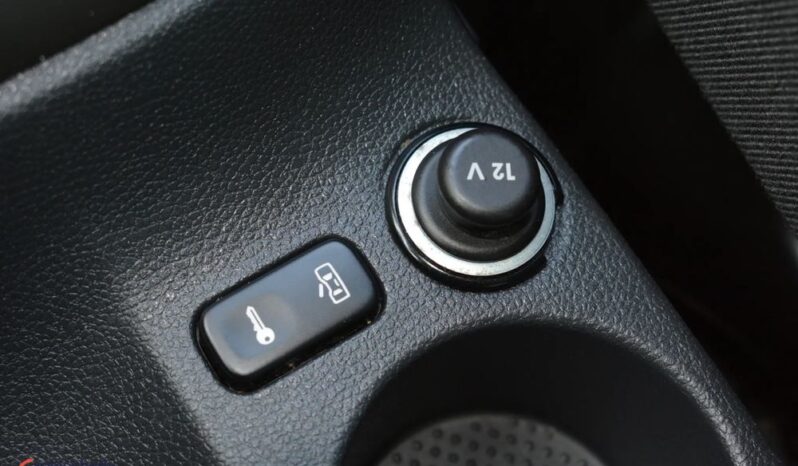 SKODA Yeti  | FWD (przód) | Manualna | 105 KM | Czarny full