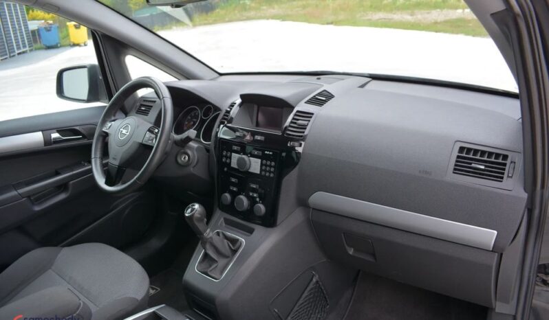OPEL Zafira  | FWD (przód) | Manualna | 115 KM | Czarny full