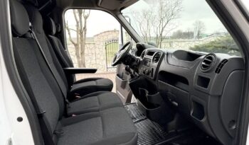 RENAULT Master | FWD (przód) | Manualna | 130 KM | Biały full