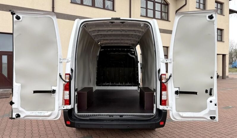 RENAULT Master | FWD (przód) | Manualna | 130 KM | Biały full