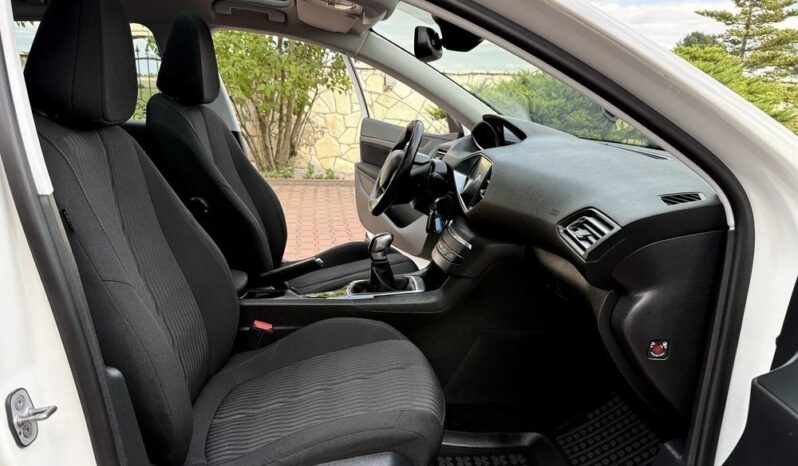 PEUGEOT 308  | FWD (przód) | Manualna | 100 KM | Biały full