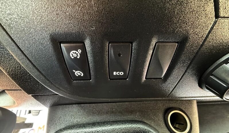 RENAULT Master  | 4×4 (doł. ręcznie) | Manualna | 130 KM | Biały full