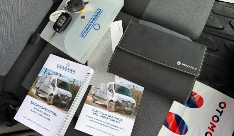 RENAULT Master  | 4×4 (doł. ręcznie) | Manualna | 130 KM | Biały full
