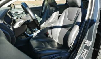 VOLVO V60  | 4×4 (doł. automatycznie) | Automatyczna | 220 KM | Szary full