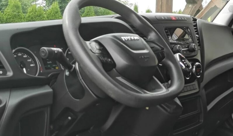 IVECO Daily | RWD (tył) | Automatyczna | 156 KM | Biały full
