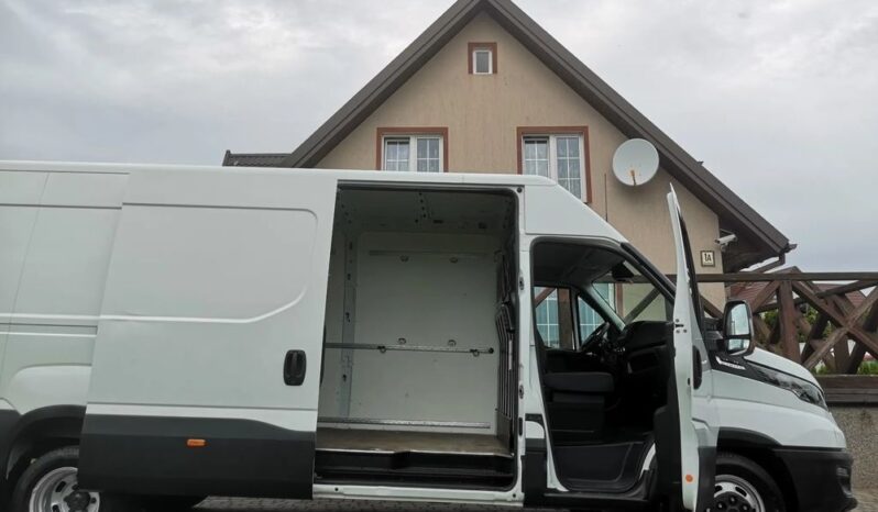 IVECO Daily | RWD (tył) | Automatyczna | 156 KM | Biały full