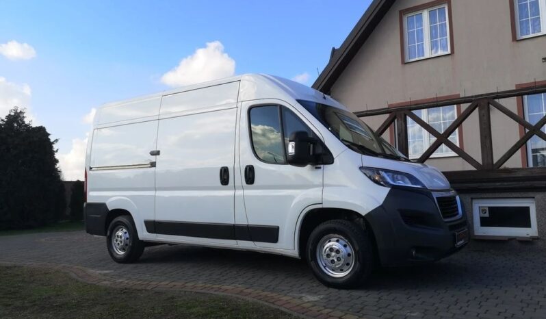 PEUGEOT Boxer | FWD (przód) | Manualna | 110 KM | Biały full