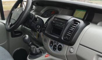 RENAULT Trafic  | FWD (przód) | Manualna | 90 KM | Srebrny full
