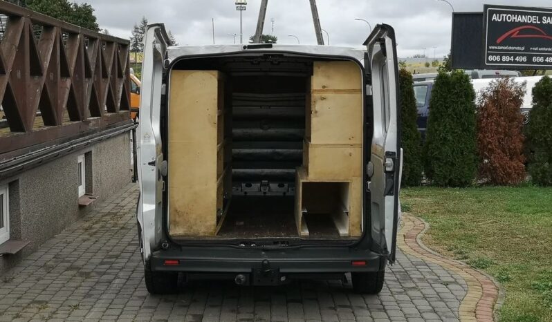 RENAULT Trafic  | FWD (przód) | Manualna | 90 KM | Srebrny full