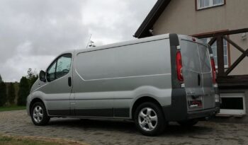 RENAULT Trafic  | FWD (przód) | Manualna | 90 KM | Srebrny full