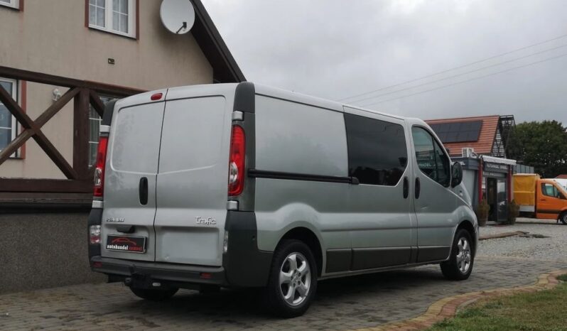 RENAULT Trafic  | FWD (przód) | Manualna | 90 KM | Srebrny full