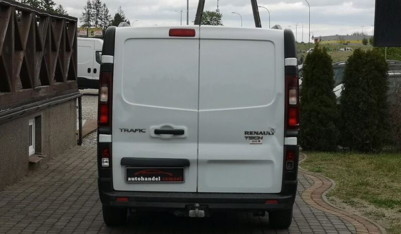 RENAULT Trafic  | FWD (przód) | Manualna | 121 KM | Biały full