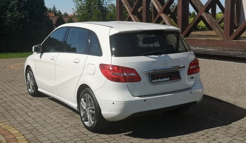 MERCEDES-BENZ Klasa B | FWD (przód) | Manualna | 122 KM | Biały full