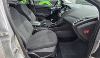 FORD Focus  | FWD (przód) | Manualna | 150 KM | Srebrny full