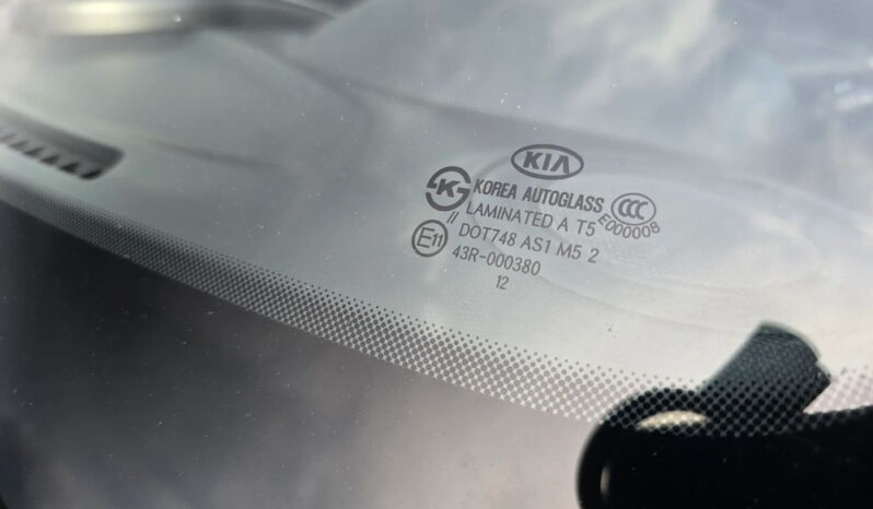 KIA Soul  | FWD (przód) | Manualna | 140 KM | Biały full