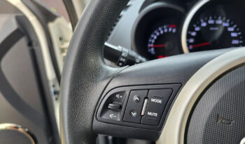 KIA Soul  | FWD (przód) | Manualna | 140 KM | Biały full