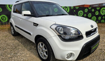 KIA Soul  | FWD (przód) | Manualna | 140 KM | Biały full