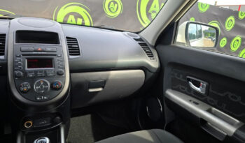 KIA Soul  | FWD (przód) | Manualna | 140 KM | Biały full