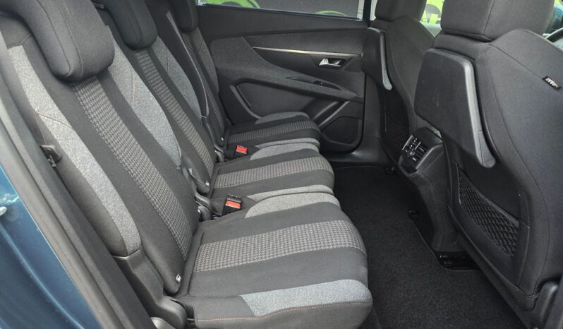 PEUGEOT 5008  | FWD (przód) | Manualna | 130 KM | Niebieski full