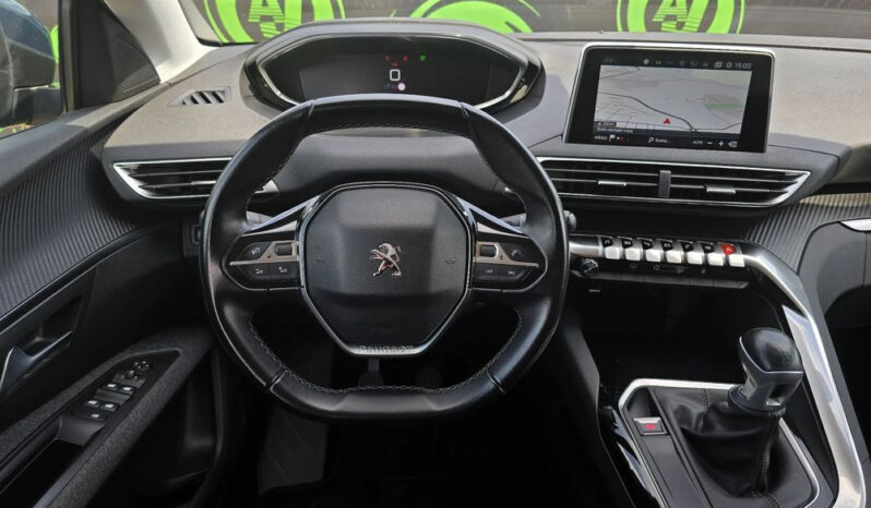 PEUGEOT 5008  | FWD (przód) | Manualna | 130 KM | Niebieski full