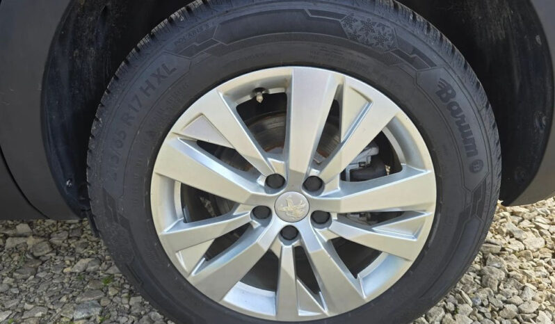 PEUGEOT 5008  | FWD (przód) | Manualna | 130 KM | Niebieski full