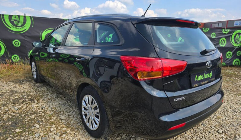 KIA Ceed  | FWD (przód) | Manualna | 100 KM | Czarny full